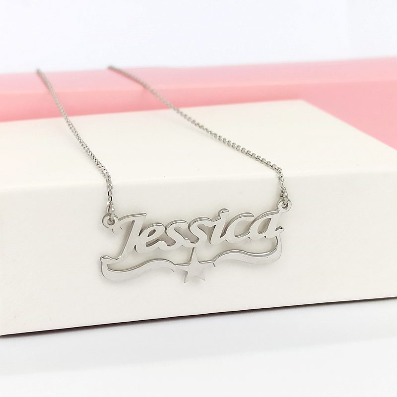 name necklace trendy